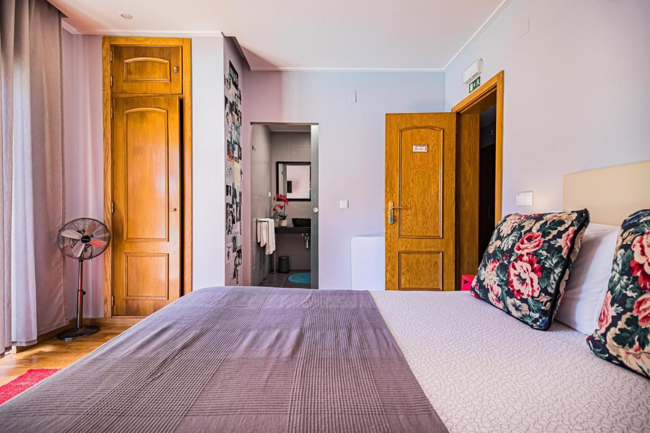 Buganvilias Do Meco Guest House Sesimbra Kültér fotó