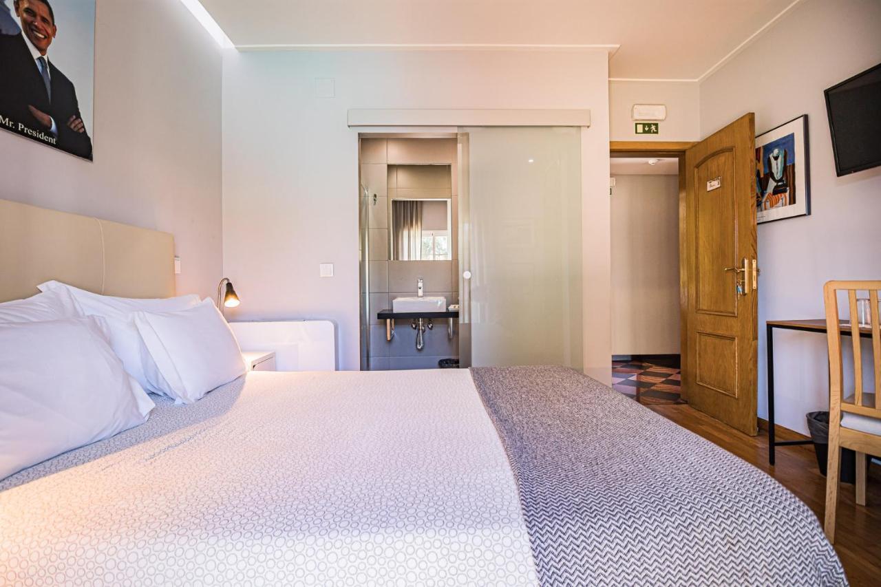 Buganvilias Do Meco Guest House Sesimbra Kültér fotó